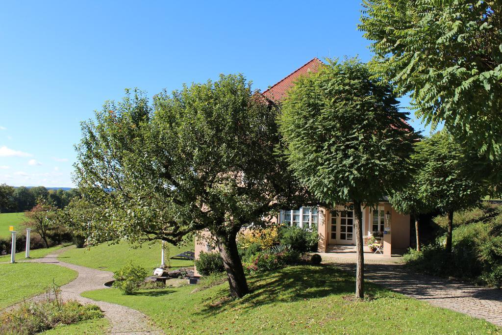 Gaestehaus Schloss Kronburg Exterior foto